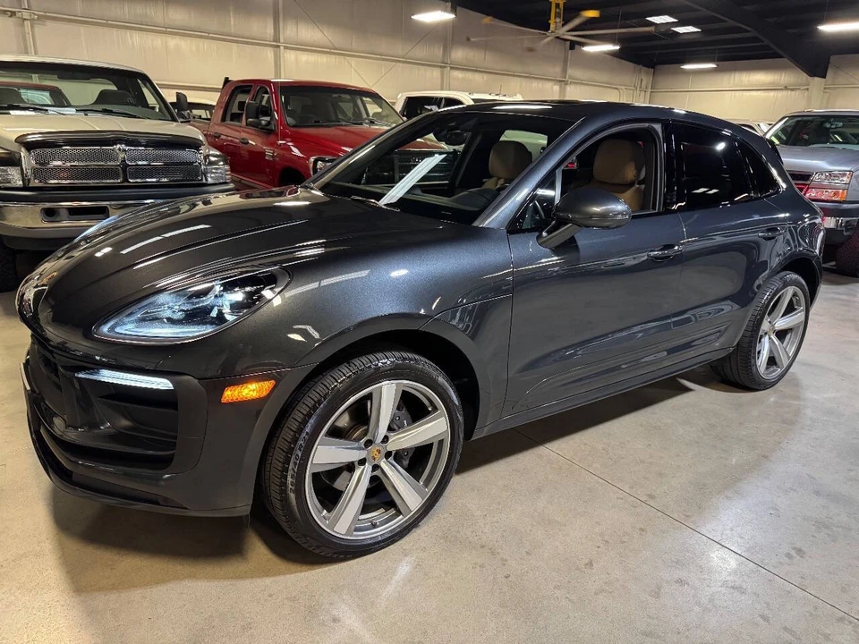 2024 Porsche Macan - Image 21 of 21