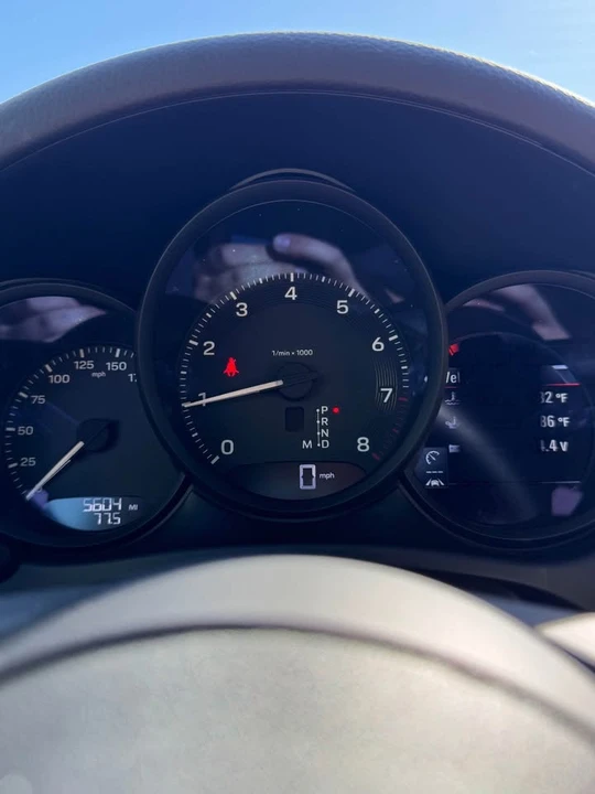 2024 Porsche Macan - Image 11 of 11