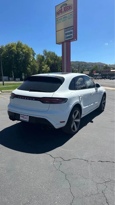 2024 Porsche Macan - Image 2 of 10