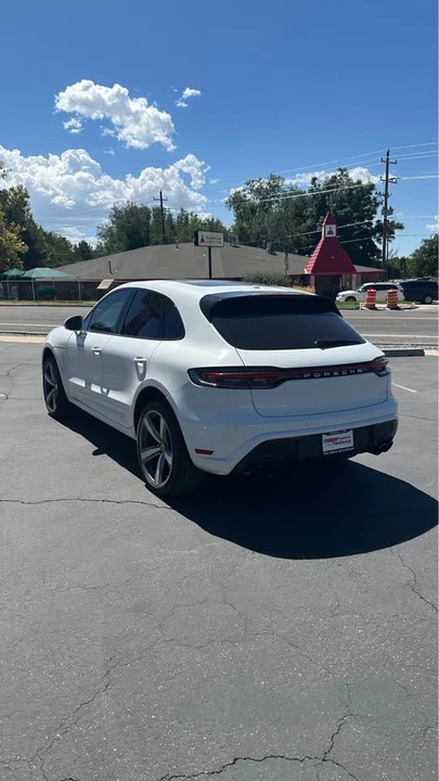 2024 Porsche Macan - Image 3 of 10