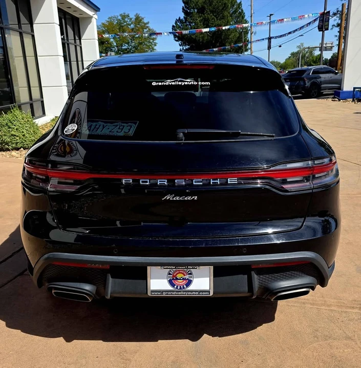 2024 Porsche Macan - Image 3 of 10