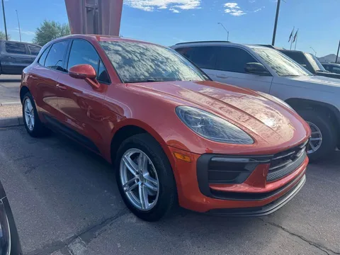 2024 Porsche Macan Base