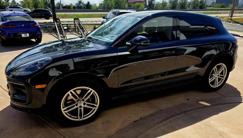 2024 Porsche Macan - Image 2 of 10