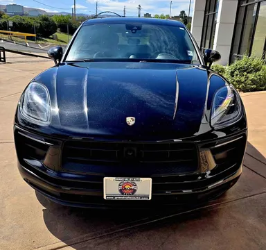 2024 Porsche Macan Base