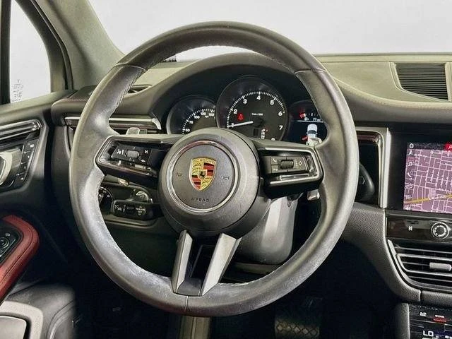 2024 Porsche Macan - Image 6 of 11