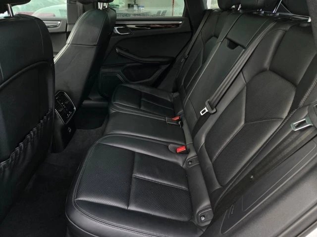 2024 Porsche Macan - Image 11 of 12