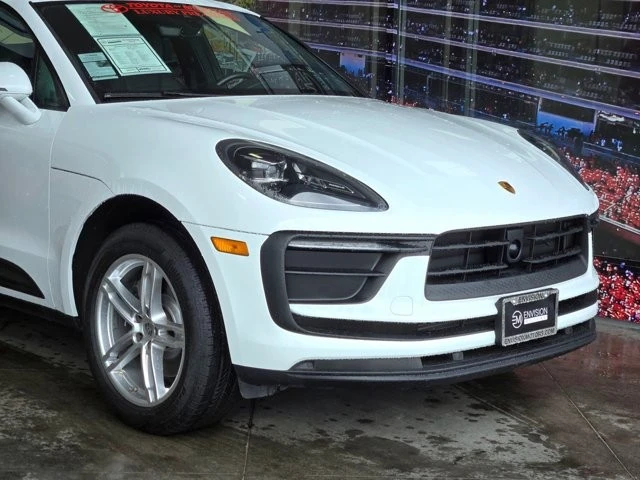 2024 Porsche Macan - Image 2 of 12