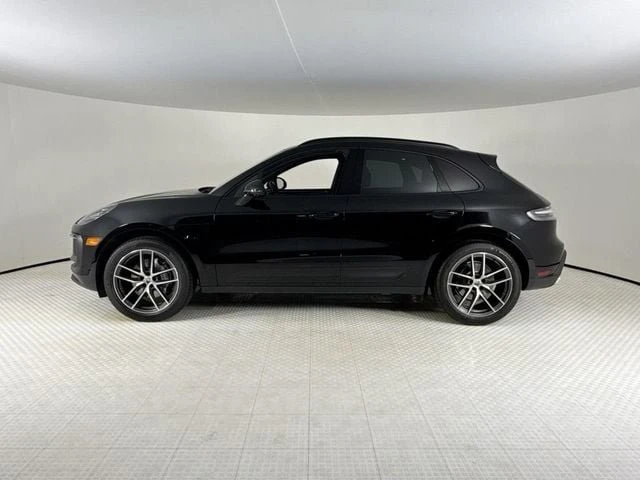 2024 Porsche Macan - Image 2 of 20