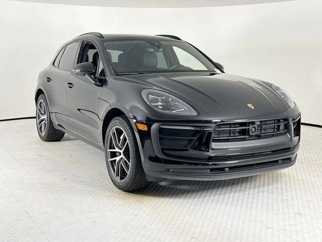 2024 Porsche Macan - Image 9 of 20
