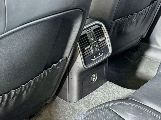 2024 Porsche Macan - Image 20 of 20