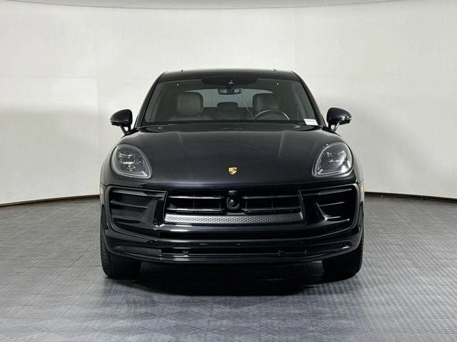 2024 Porsche Macan - Image 10 of 20
