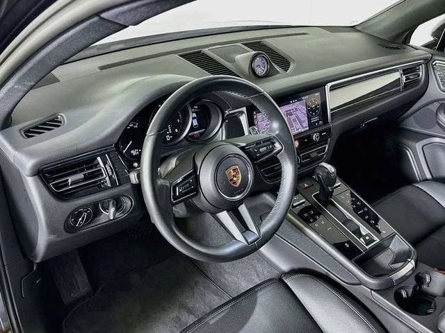2024 Porsche Macan - Image 4 of 20