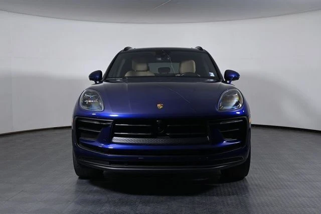 2024 Porsche Macan - Image 10 of 20