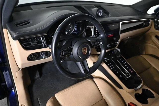 2024 Porsche Macan - Image 4 of 20