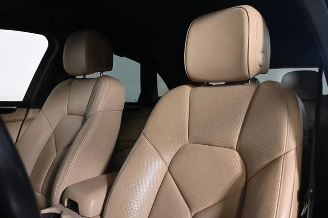 2024 Porsche Macan - Image 5 of 20