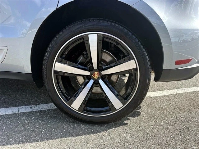 2024 Porsche Macan - Image 3 of 21