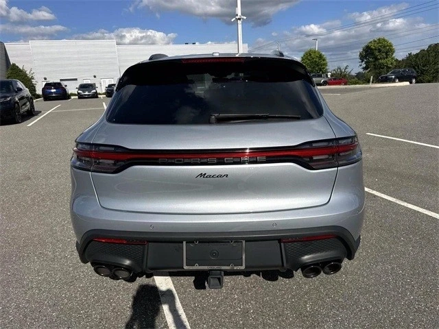2024 Porsche Macan - Image 5 of 21