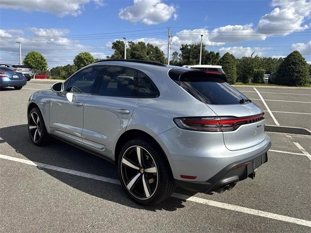 2024 Porsche Macan - Image 4 of 21