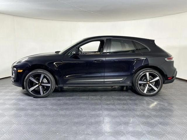 2024 Porsche Macan - Image 2 of 20
