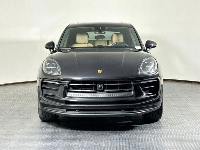 2024 Porsche Macan - Image 10 of 20