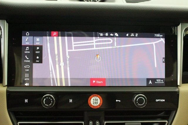 2024 Porsche Macan - Image 7 of 18