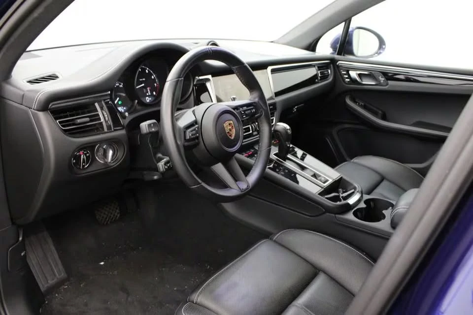 2024 Porsche Macan - Image 5 of 19
