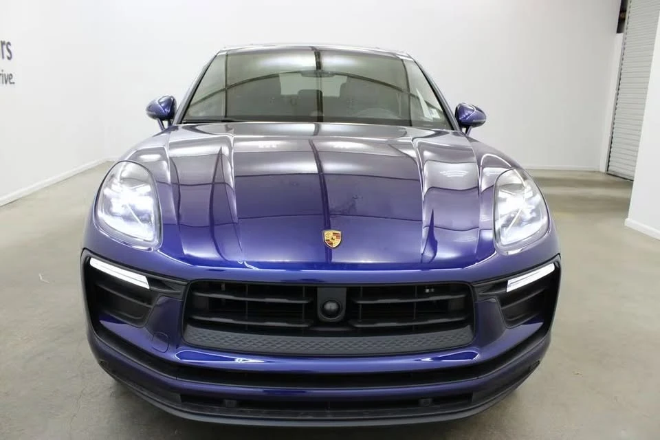 2024 Porsche Macan - Image 14 of 19