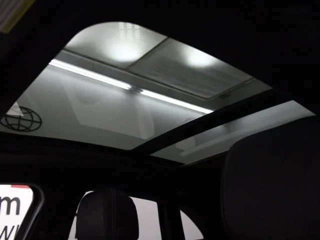 2024 Porsche Macan - Image 6 of 19