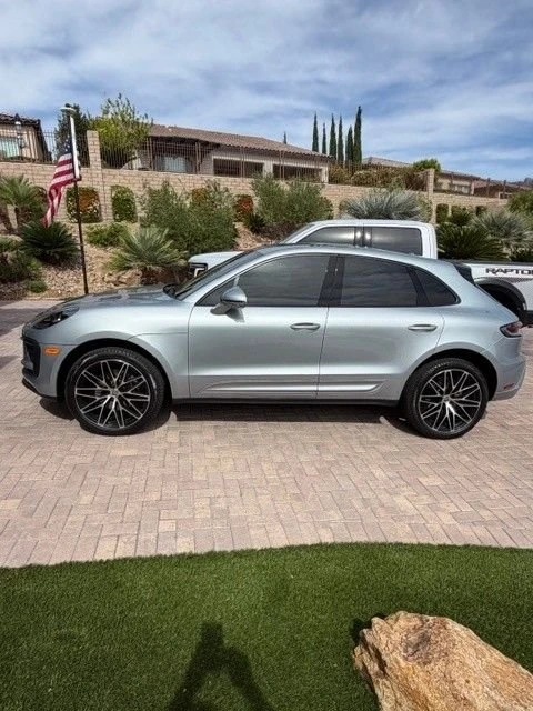 2024 Porsche Macan - Image 2 of 15