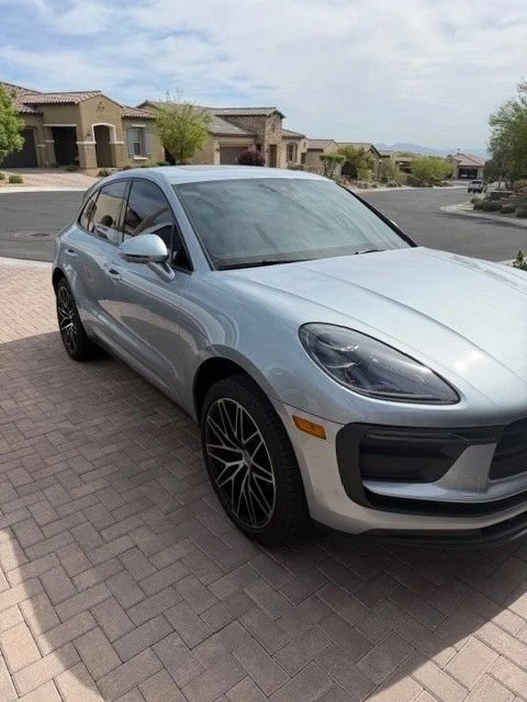 2024 Porsche Macan - Image 4 of 15