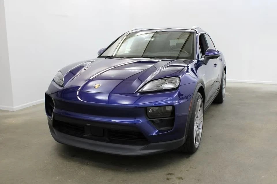 2024 Porsche Macan Electric - Image 2 of 18