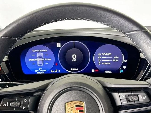 2024 Porsche Macan Electric - Image 10 of 20