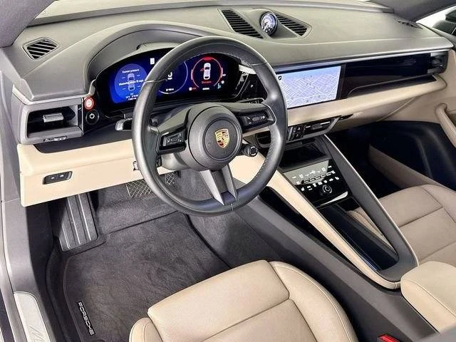 2024 Porsche Macan Electric - Image 19 of 20