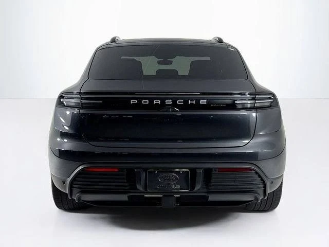 2024 Porsche Macan Electric - Image 4 of 20