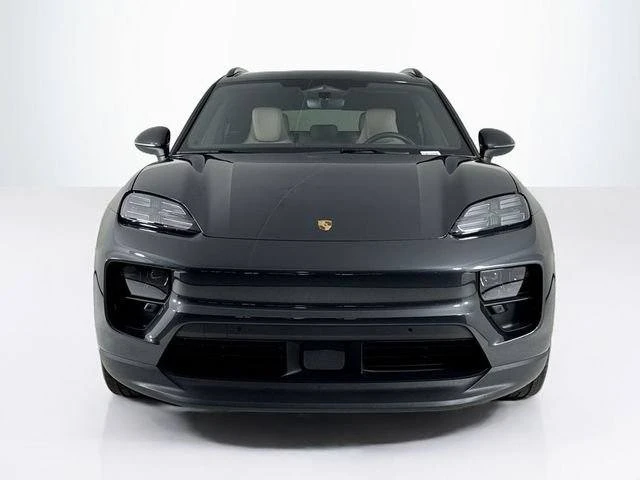 2024 Porsche Macan Electric - Image 8 of 20