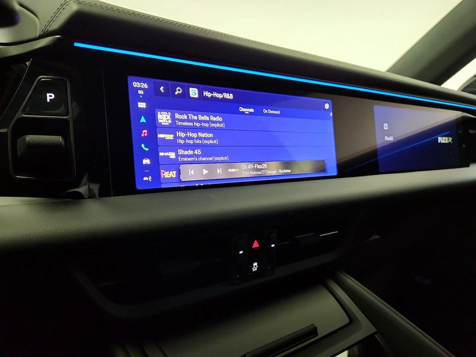 2024 Porsche Macan Electric - Image 17 of 28
