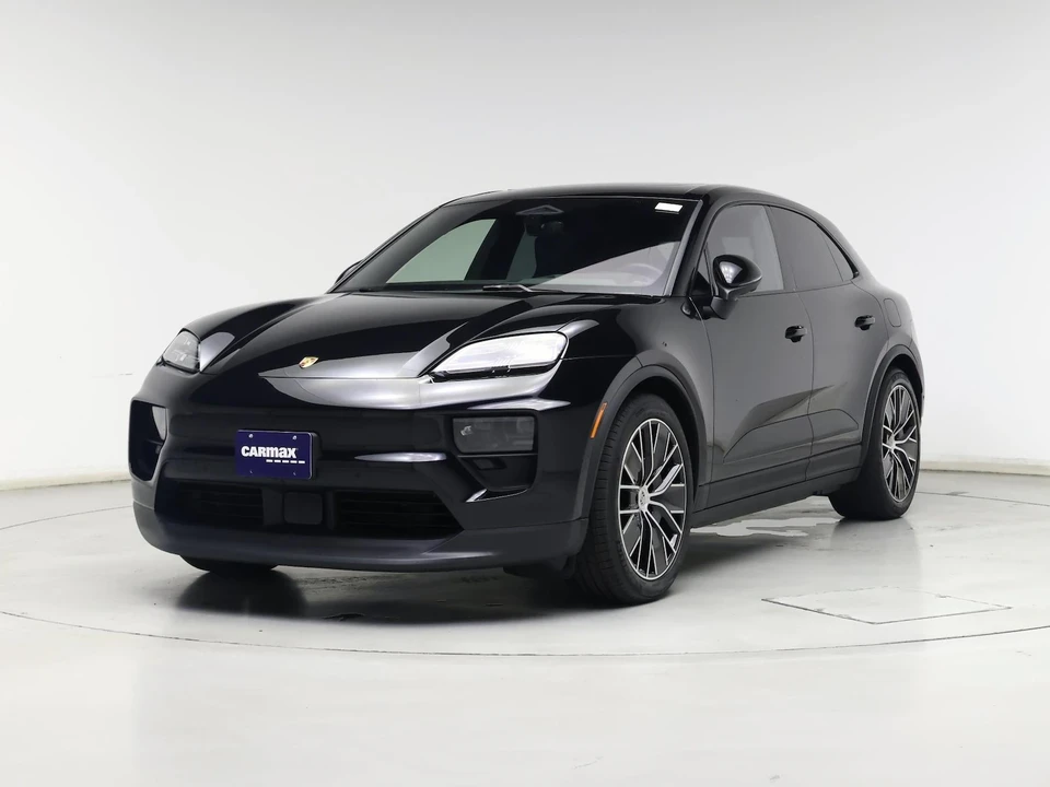2024 Porsche Macan Electric - Image 5 of 28