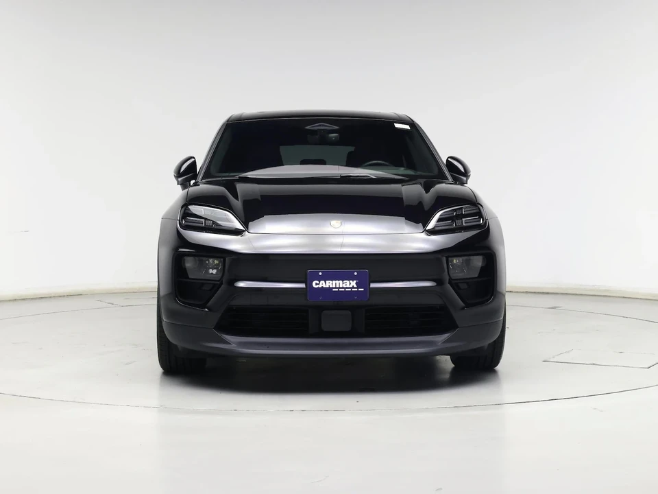 2024 Porsche Macan Electric - Image 6 of 28
