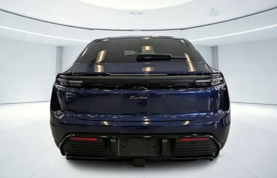 2024 Porsche Macan Electric - Image 5 of 12
