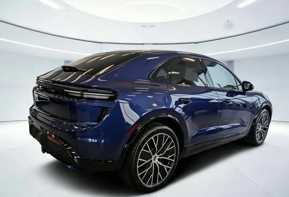 2024 Porsche Macan Electric - Image 6 of 12