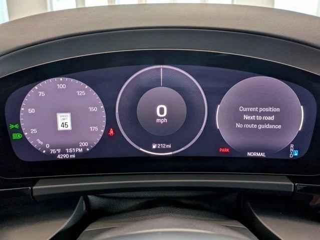 2024 Porsche Macan Electric - Image 7 of 12