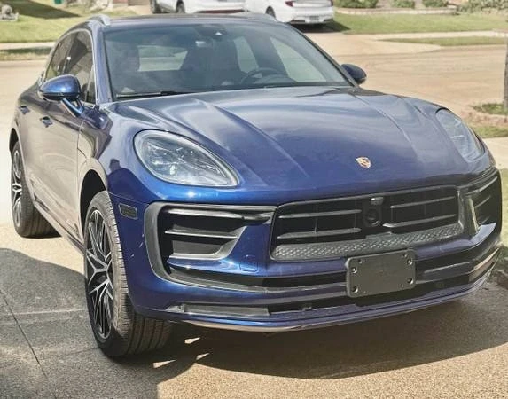 2024 Porsche Macan - Image 10 of 12