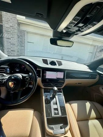 2024 Porsche Macan - Image 12 of 12