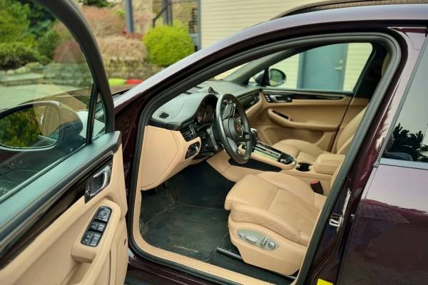 2024 Porsche Macan - Image 7 of 14