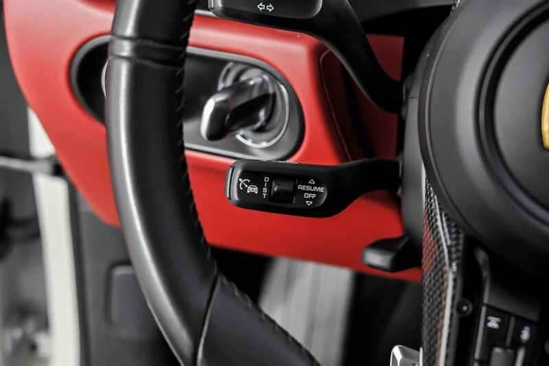 2024 Porsche Macan GTS - Image 28 of 31