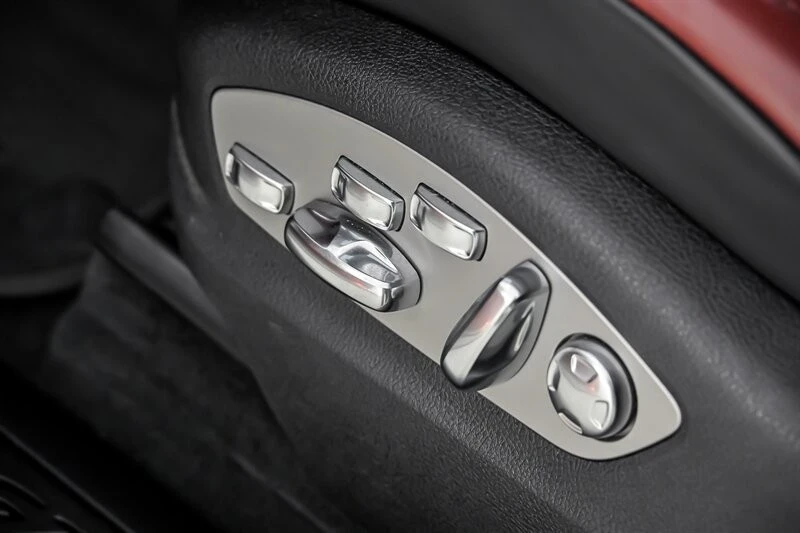 2024 Porsche Macan GTS - Image 23 of 31