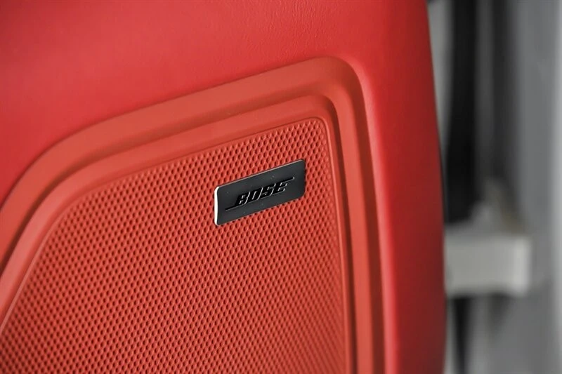 2024 Porsche Macan GTS - Image 16 of 31