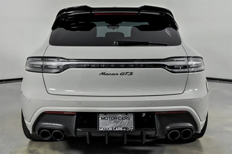 2024 Porsche Macan GTS - Image 9 of 31