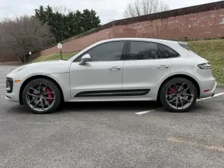 2024 Porsche Macan GTS - Image 2 of 4