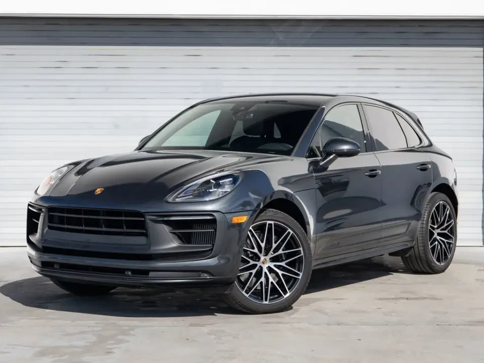 2024 Porsche Macan GTS - Image 9 of 9
